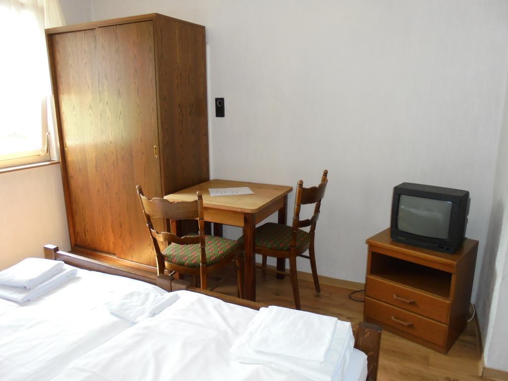 Hotel Prinz Eitel Bad Ems Rum bild